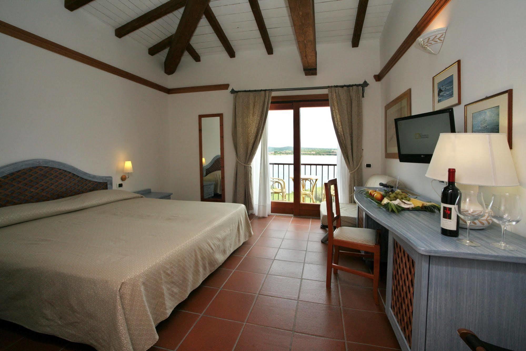 Hotel Palumbalza Porto Rotondo Exterior foto